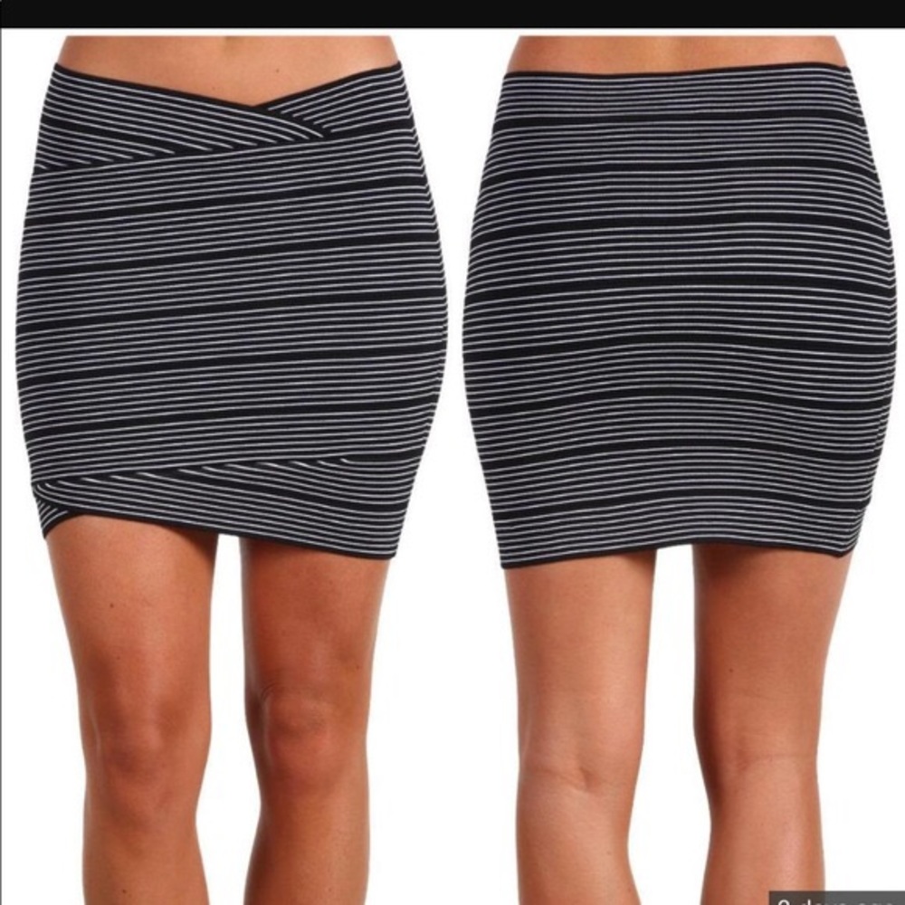 BCBGMAXAZRIA striped pencil/ bandage skirt!